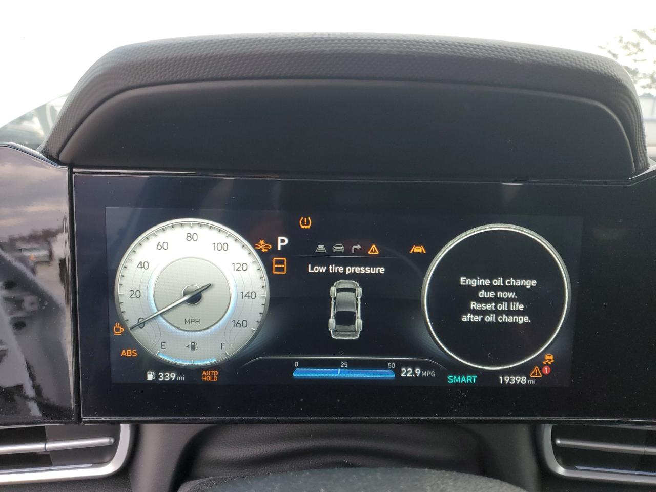 2024 Hyundai Elantra - Image 9
