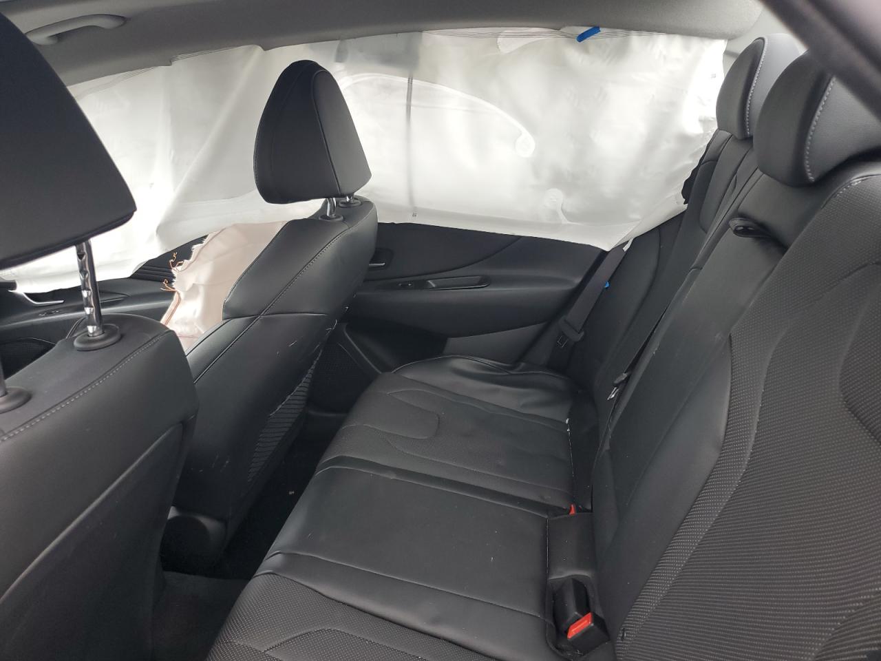 2023 Hyundai Elantra - Image 10
