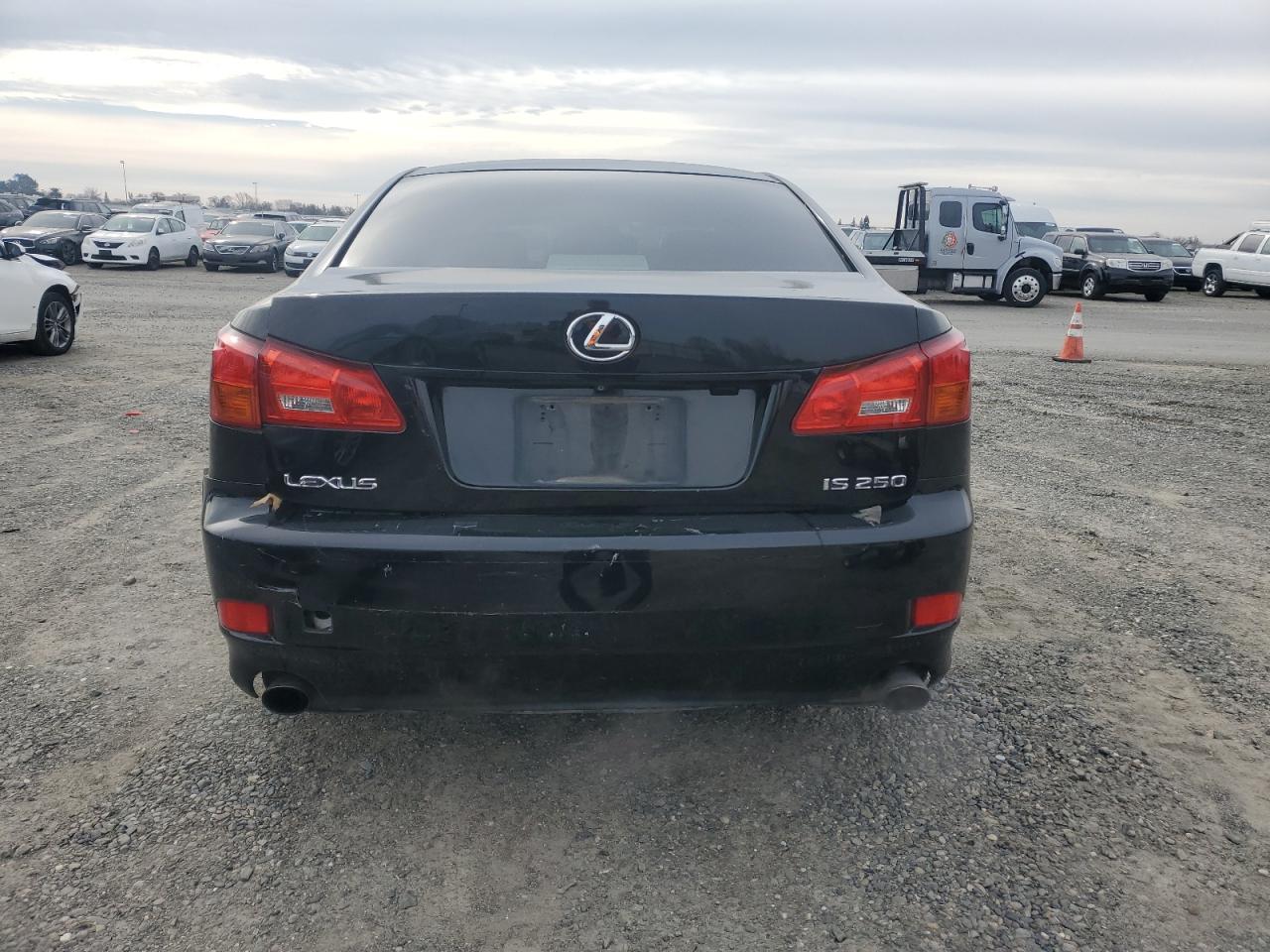 2006 Lexus IS - Image 6
