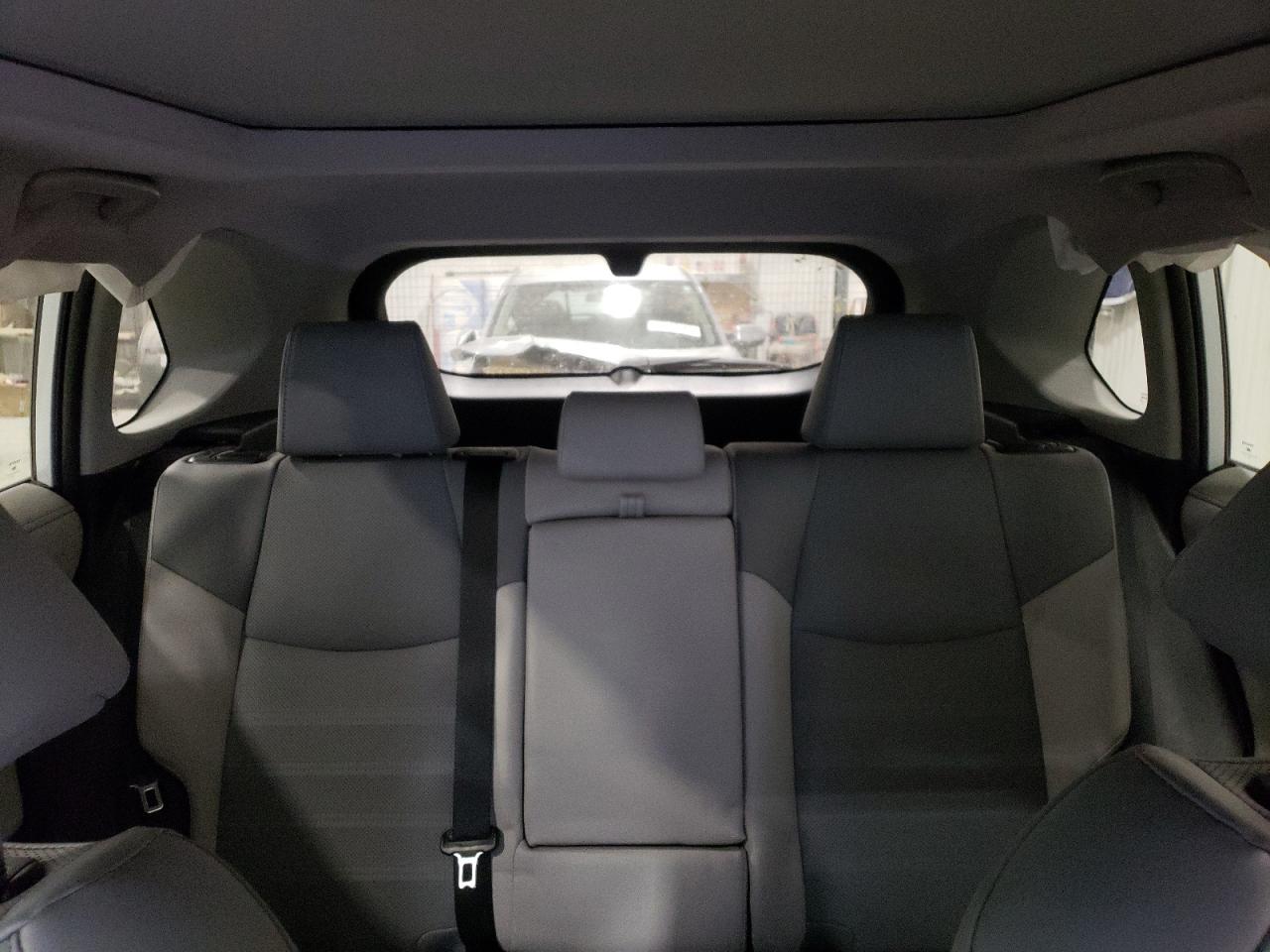 2024 Toyota RAV 4 - Image 10