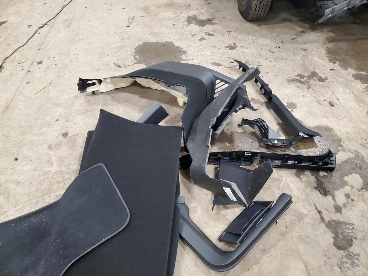 2020 Tesla Model Y VIN: 5YJYGDEEXLF046550 Lot: 44901625