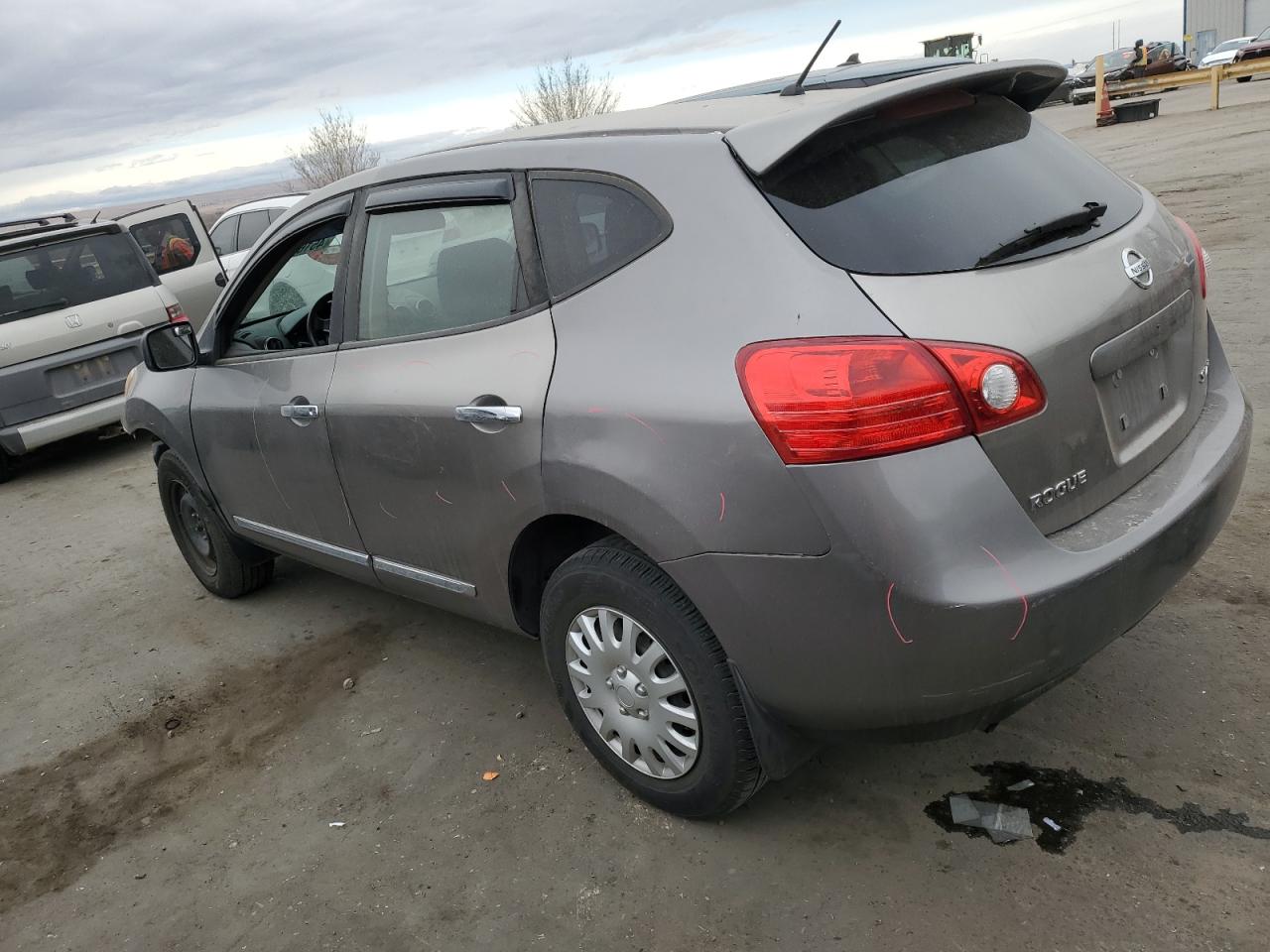 2012 Nissan Rogue - Image 2