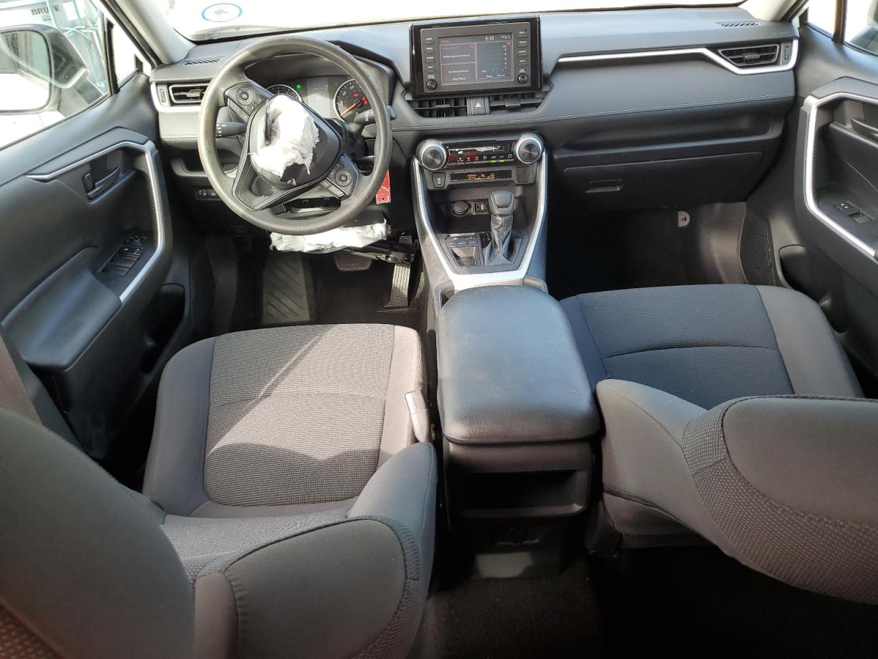 2019 Toyota RAV 4 - Image 8