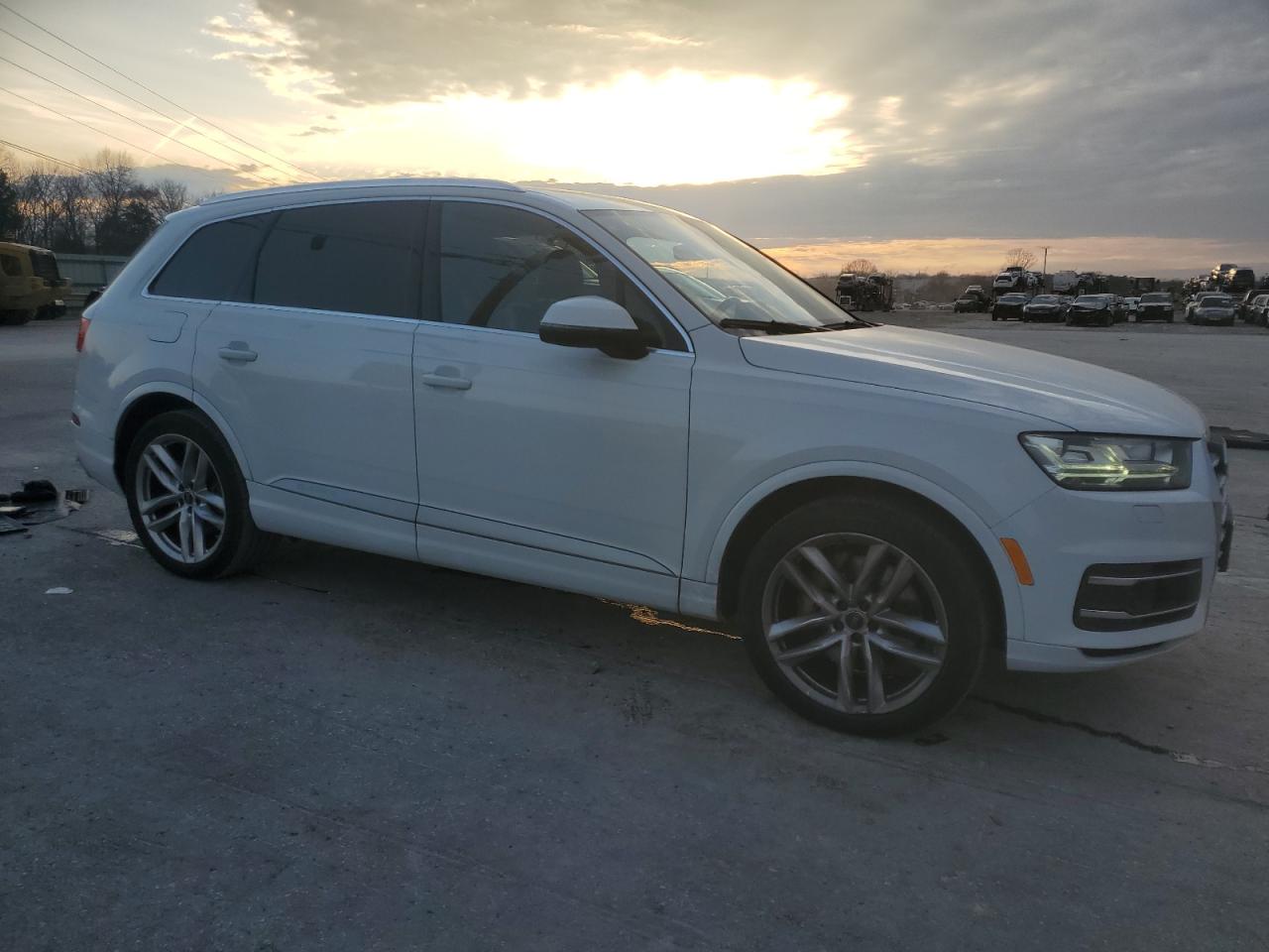2017 Audi Q7 - Image 4