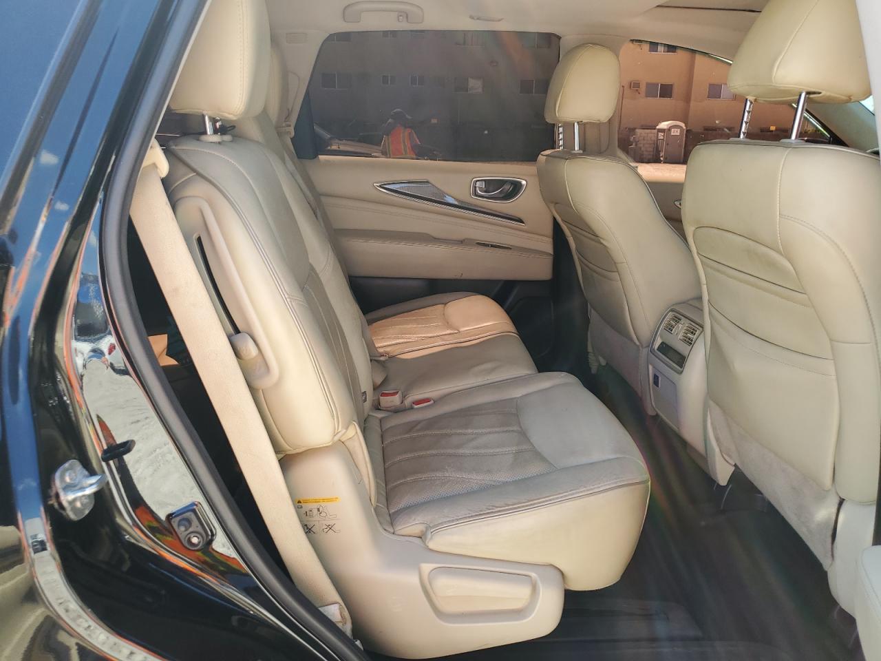 2017 Infiniti QX60 - Image 11