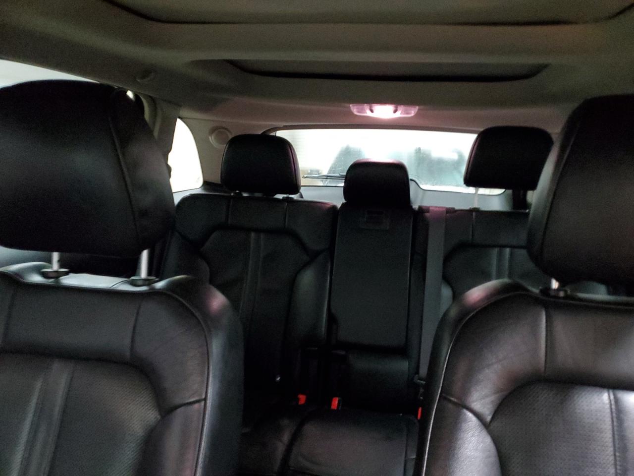 2013 Lincoln MKX - Image 10