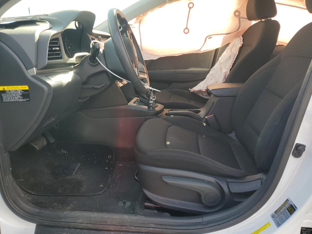 2019 Hyundai Elantra - Image 7