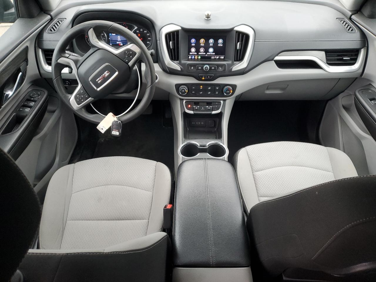 2022 GMC Terrain - Image 8