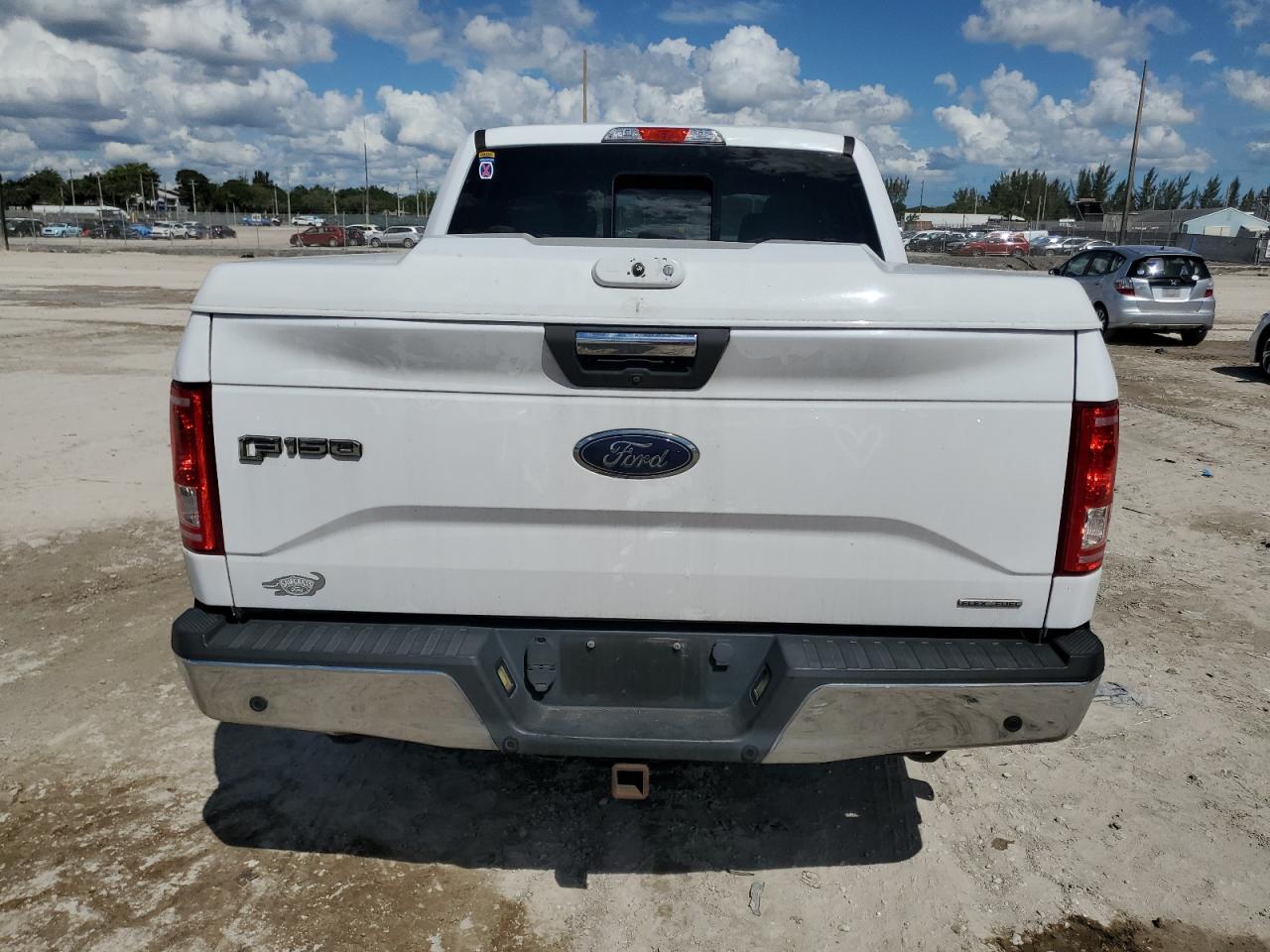 2015 Ford F-150 - Image 6
