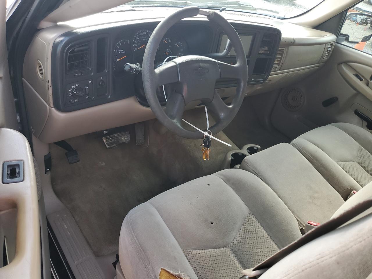 2005 Chevrolet Silverado - Image 8