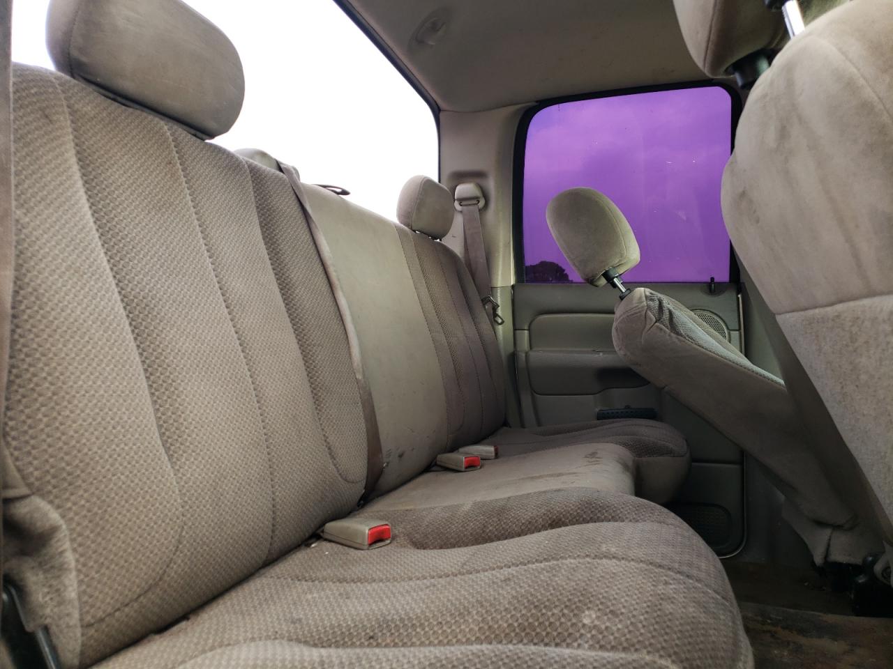 2005 Dodge RAM - Image 10