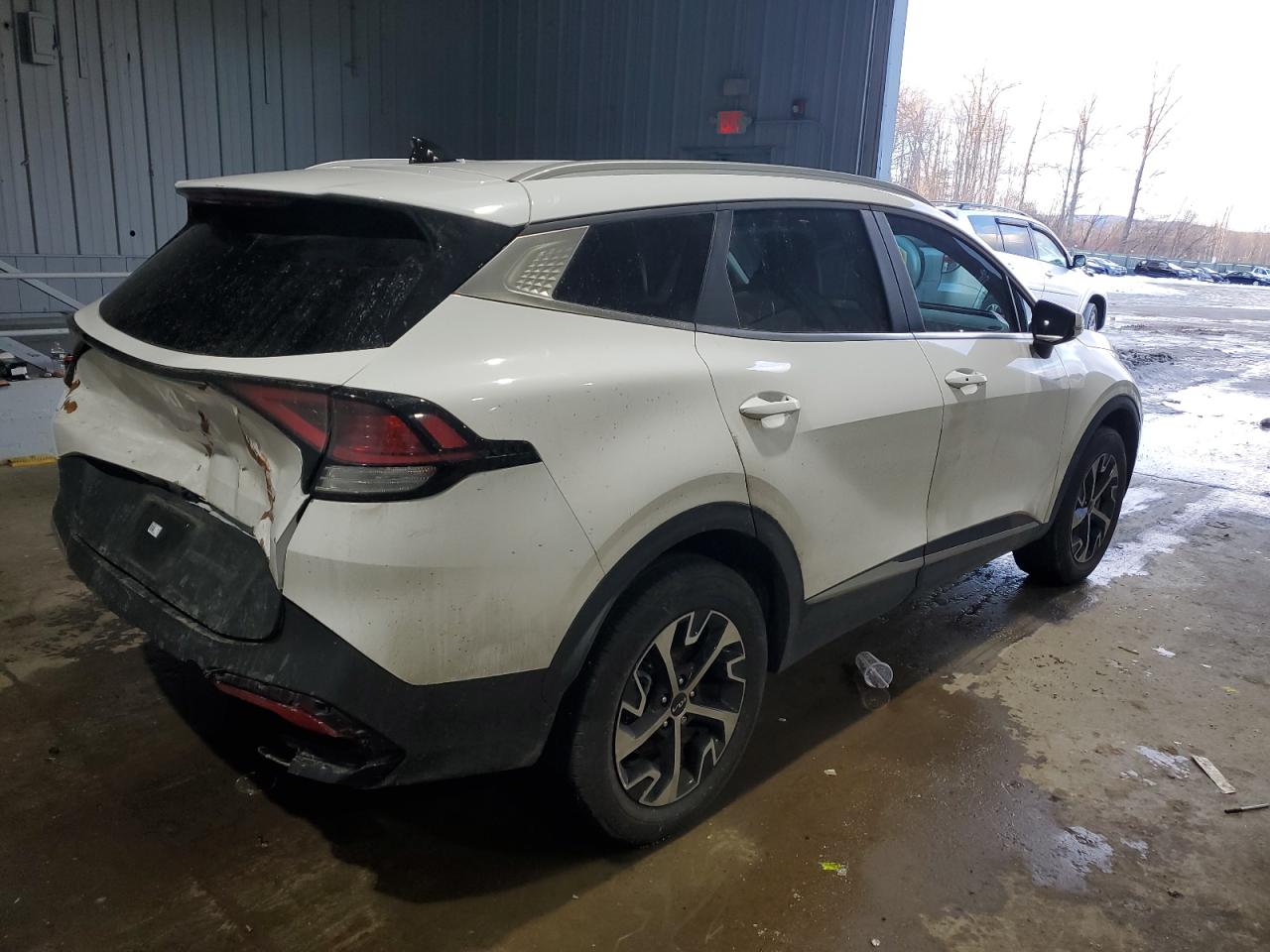 2023 Kia Sportage - Image 3