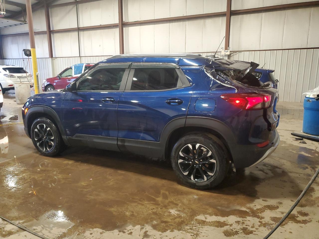 2022 Chevrolet TrailBlazer - Image 2