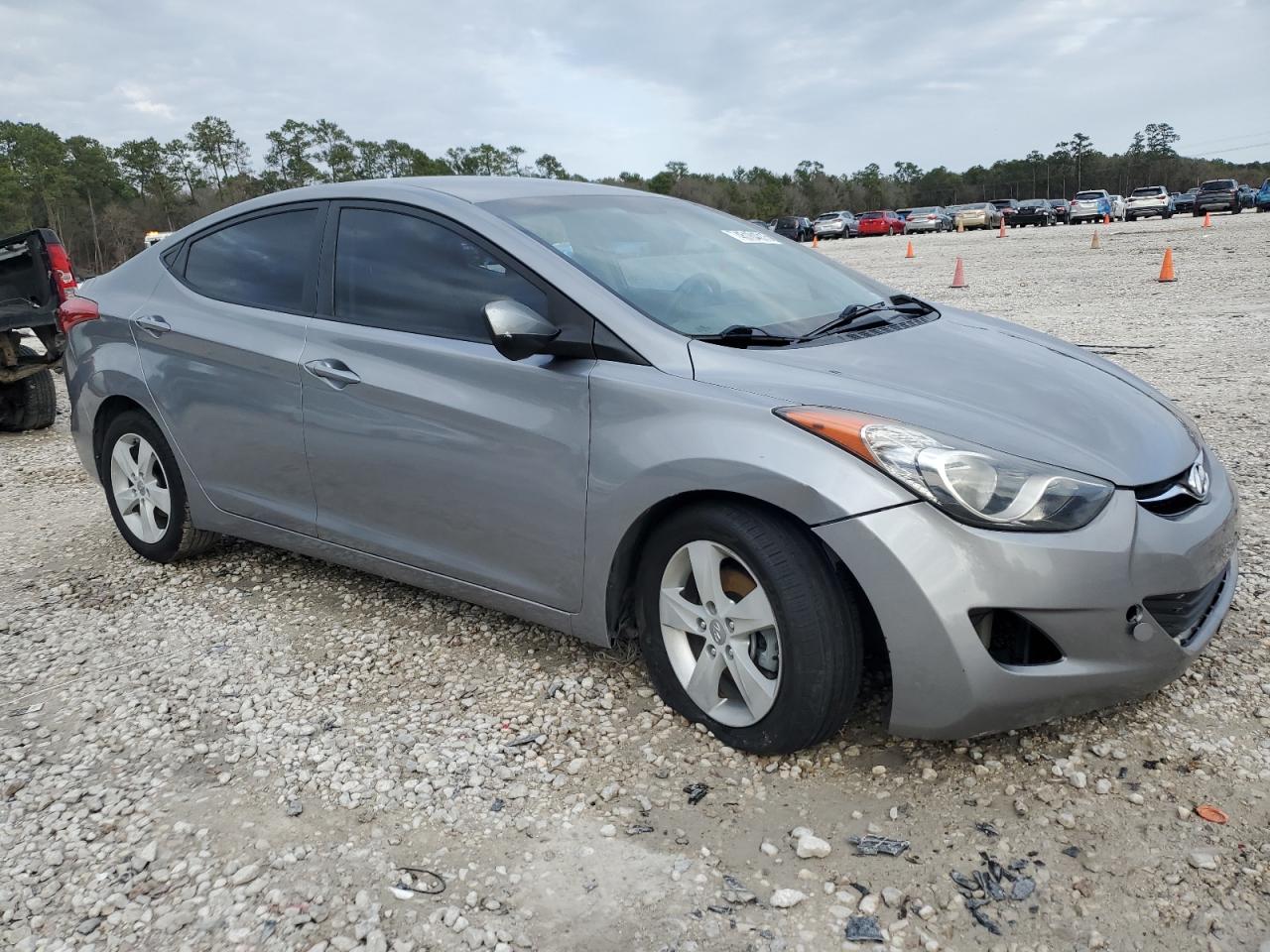 2013 Hyundai Elantra - Image 4