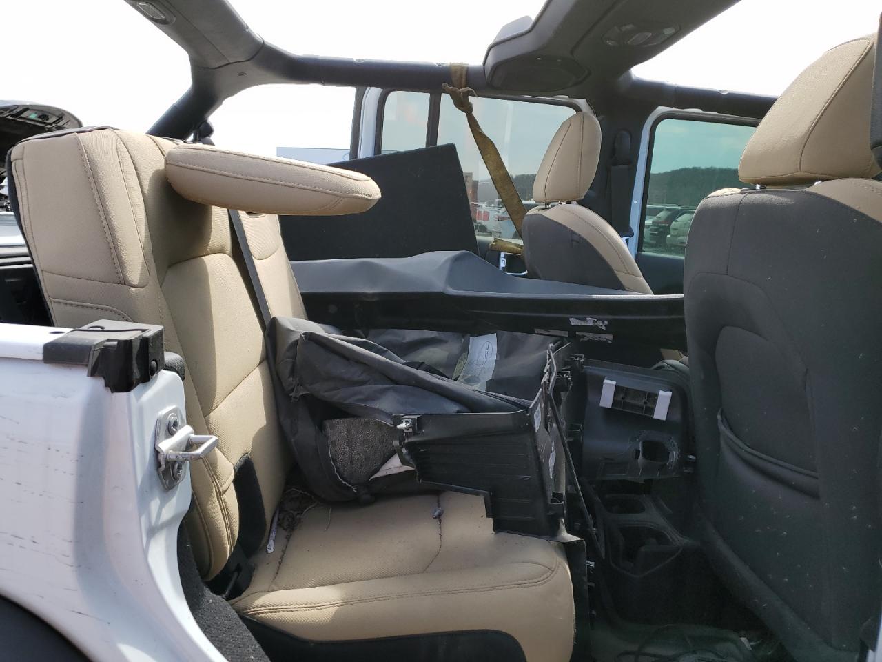 2023 Jeep Wrangler - Image 10