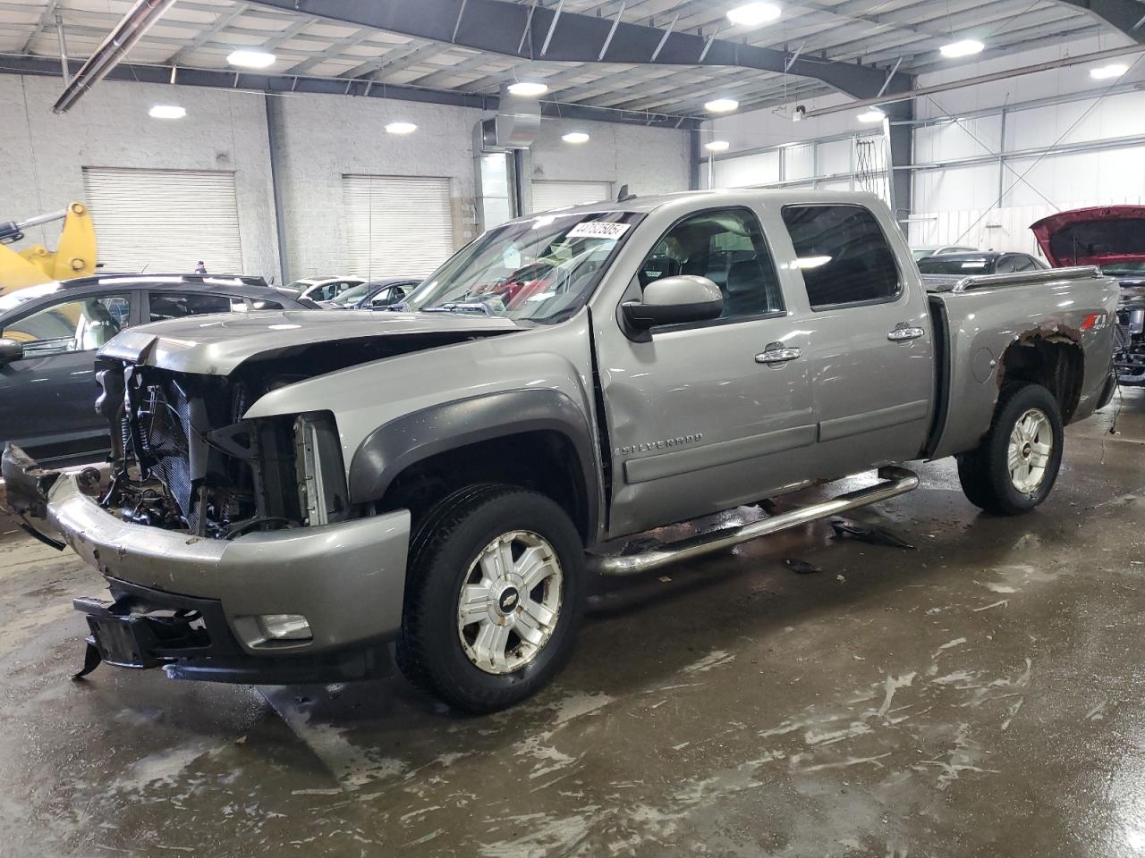 2007 Chevrolet Silverado - Image 1