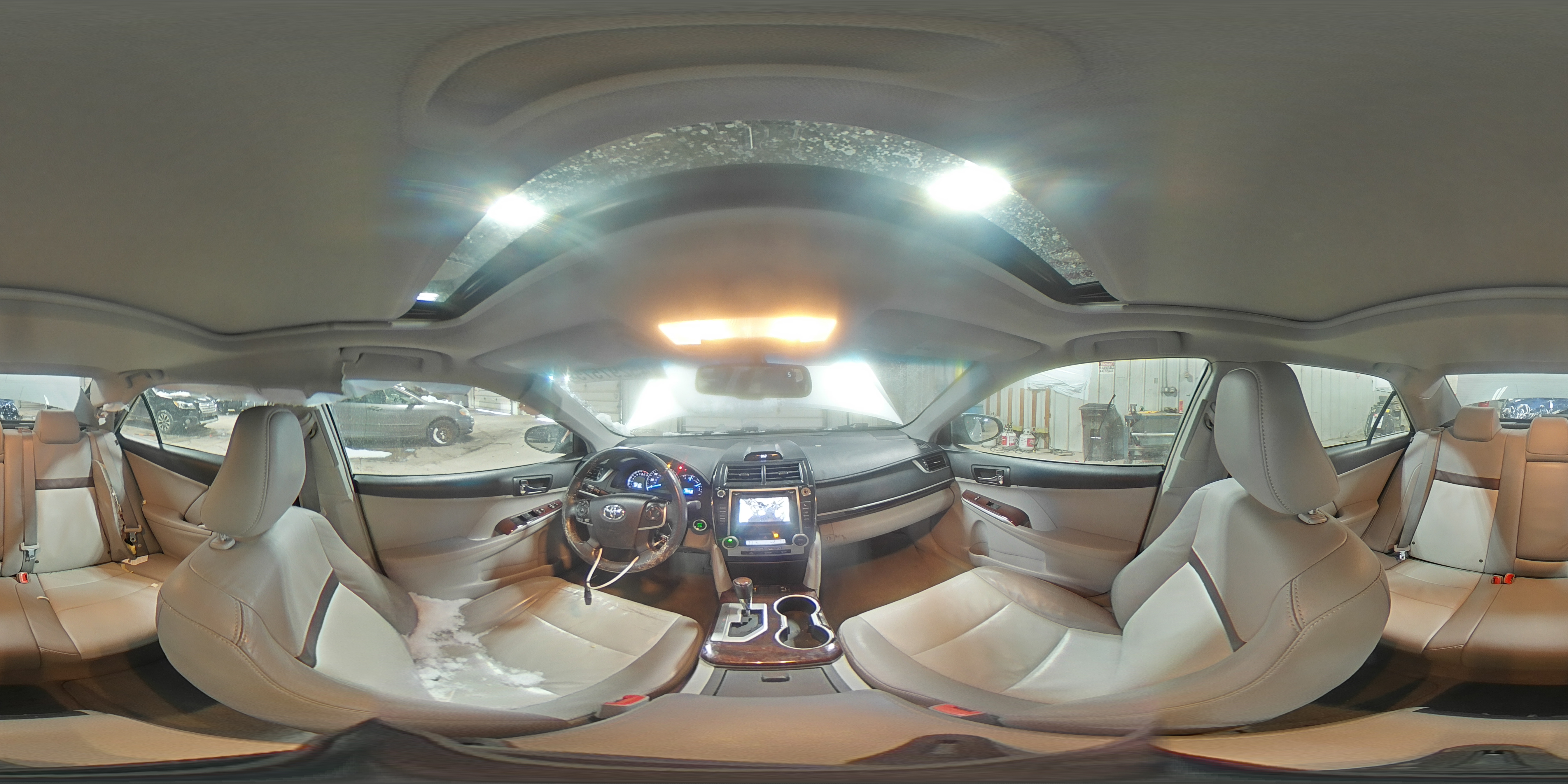 2012 Toyota Camry - Image 12