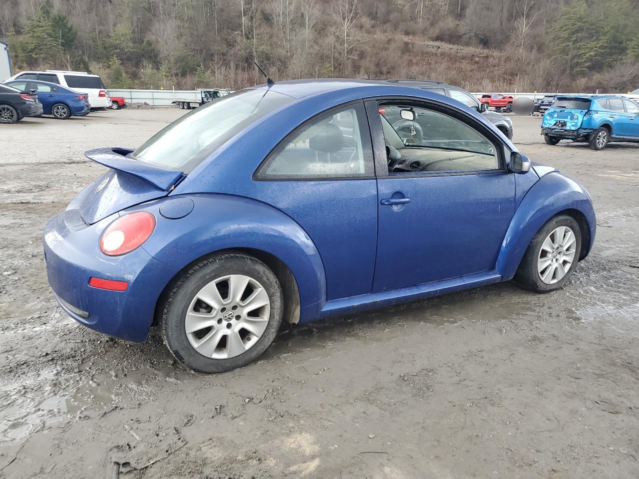 2008 Volkswagen Beetle - Image 3