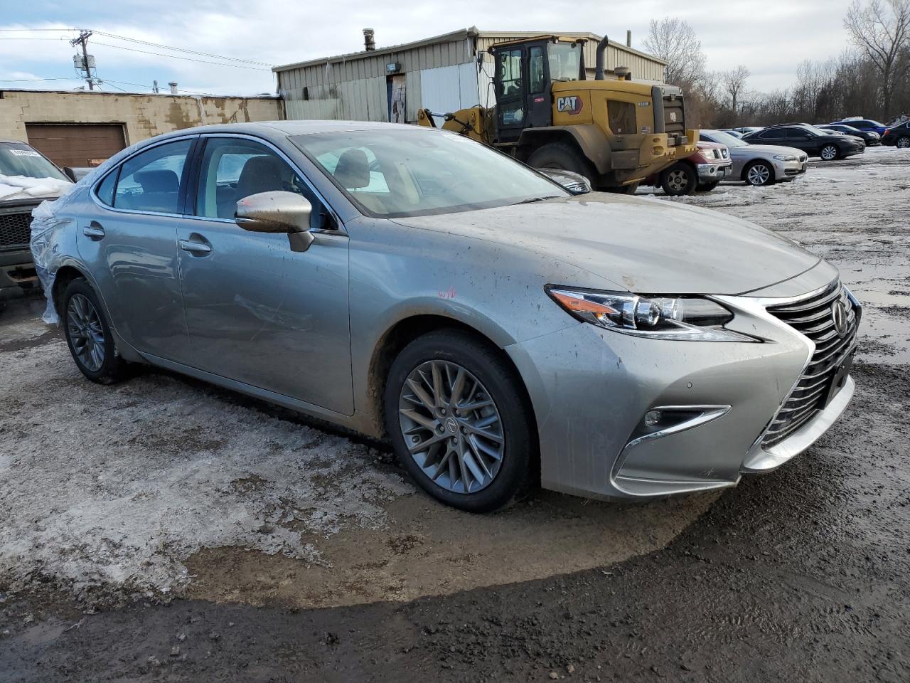 2018 Lexus ES - Image 4