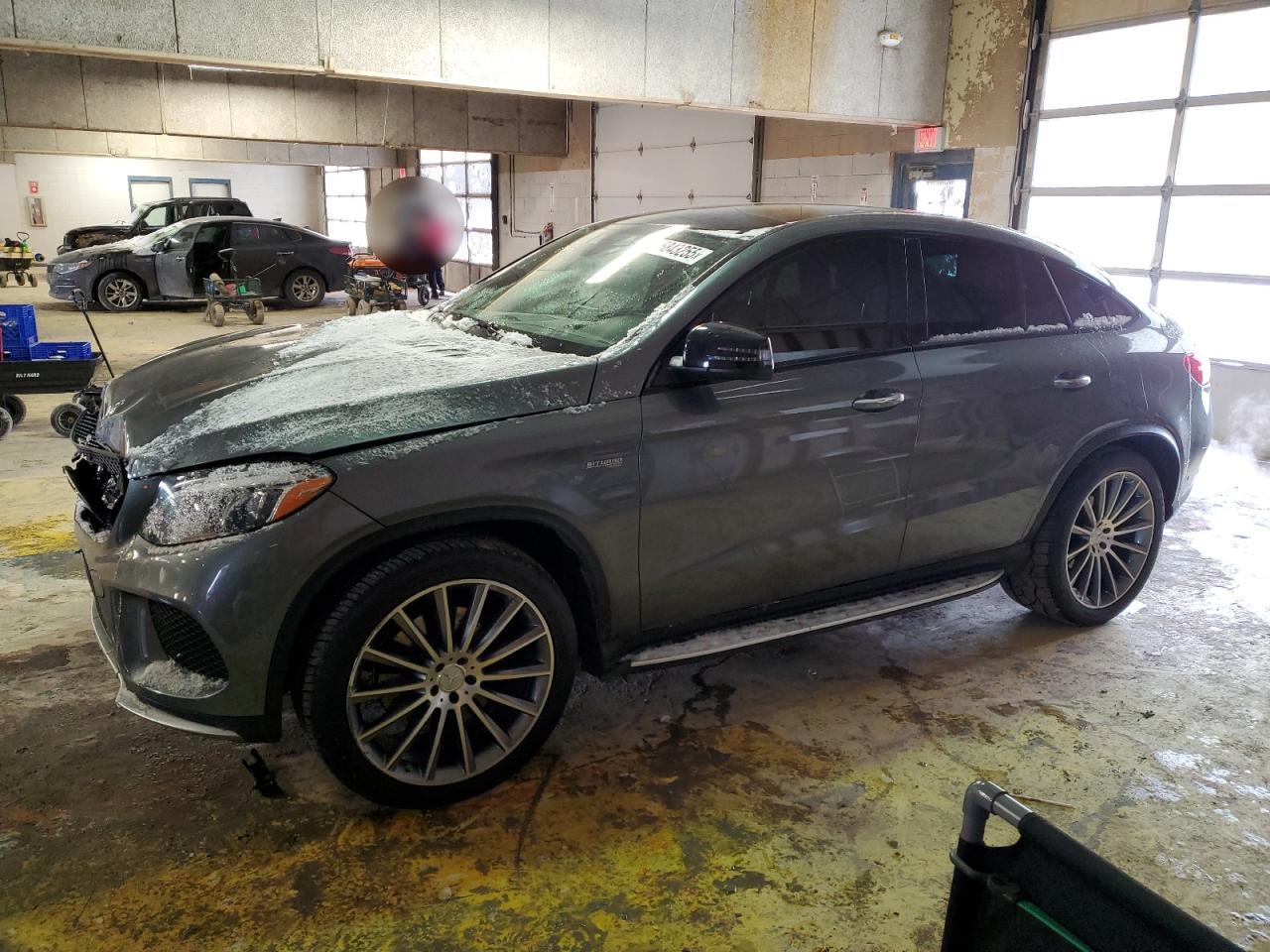 2017 Mercedes-Benz GLE - Image 1