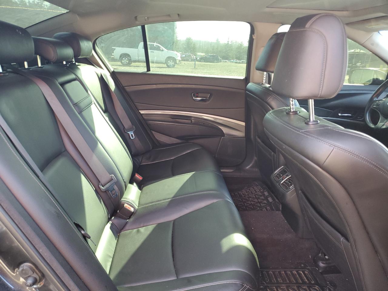 2014 Acura RLX - Image 10