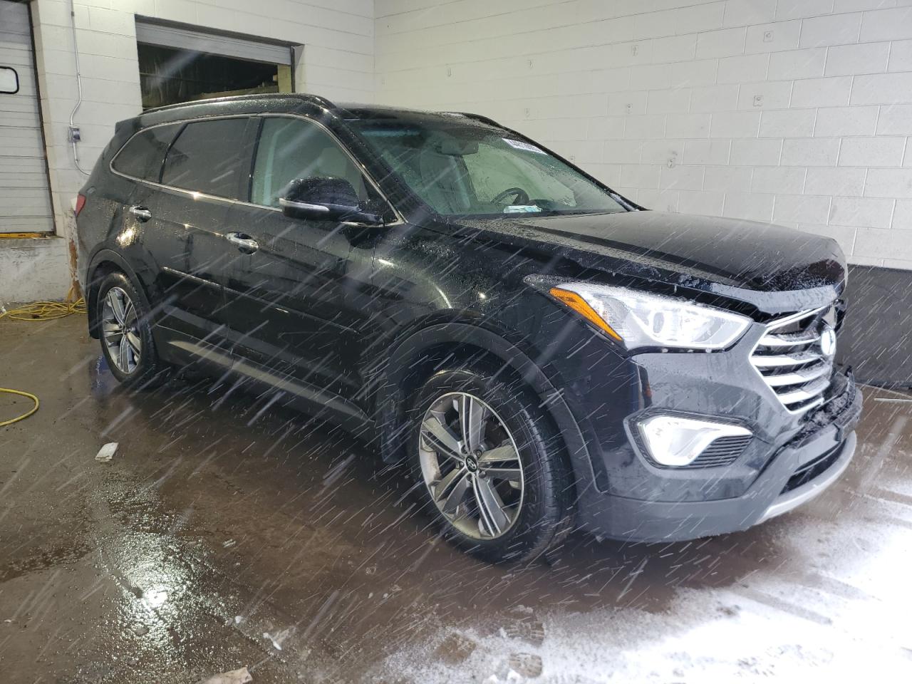 2015 Hyundai Santa Fe - Image 4