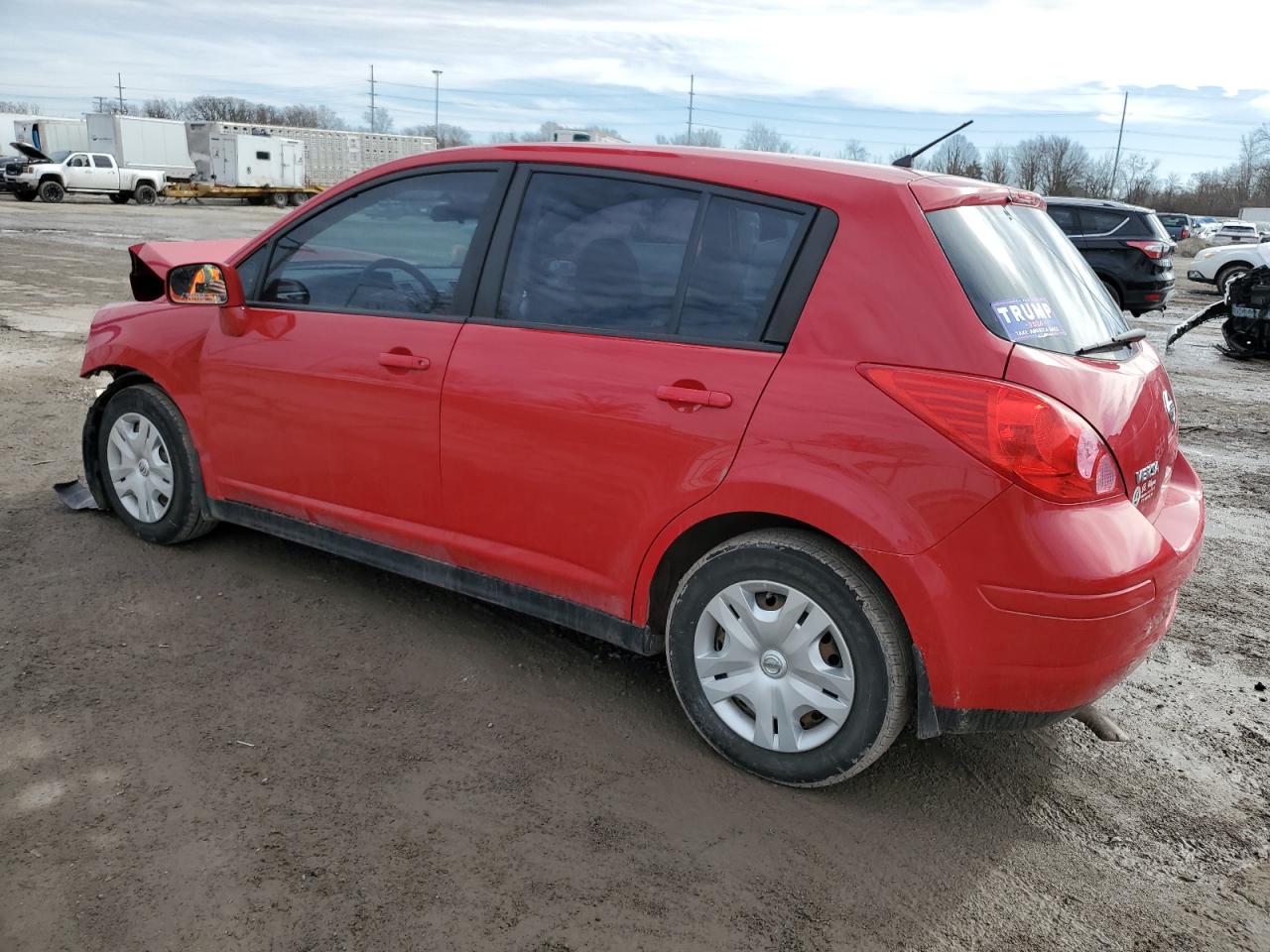 2011 Nissan Versa - Image 2