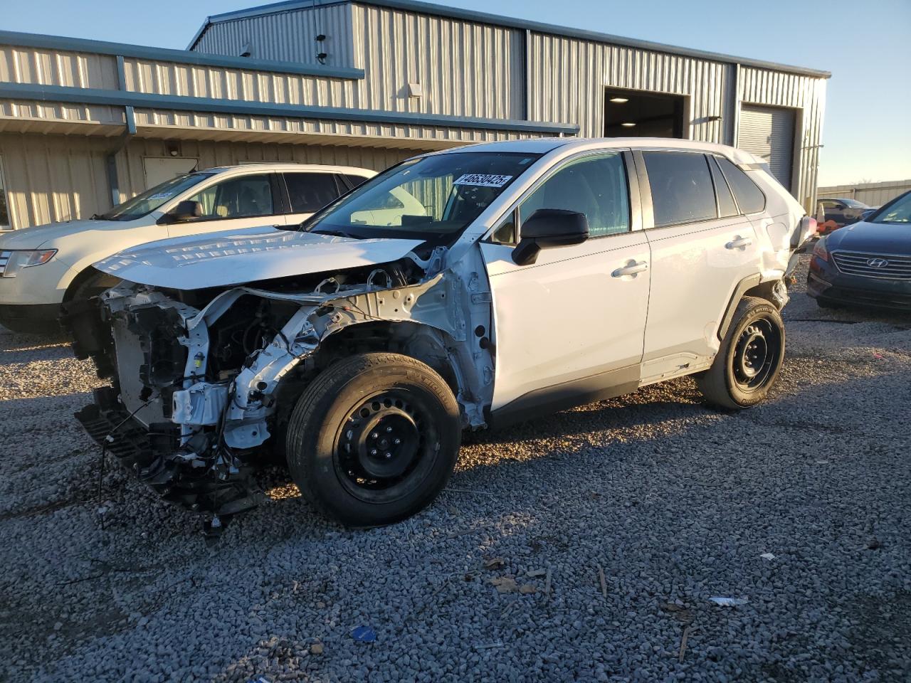 2024 Toyota Rav4 Le VIN: 2T3H1RFV7RW322005 Lot: 46630425