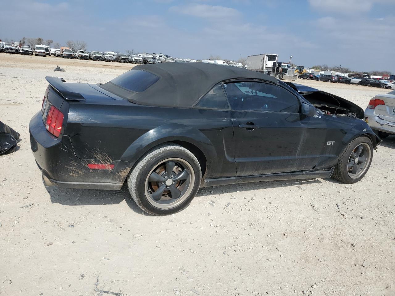2007 Ford Mustang - Image 3