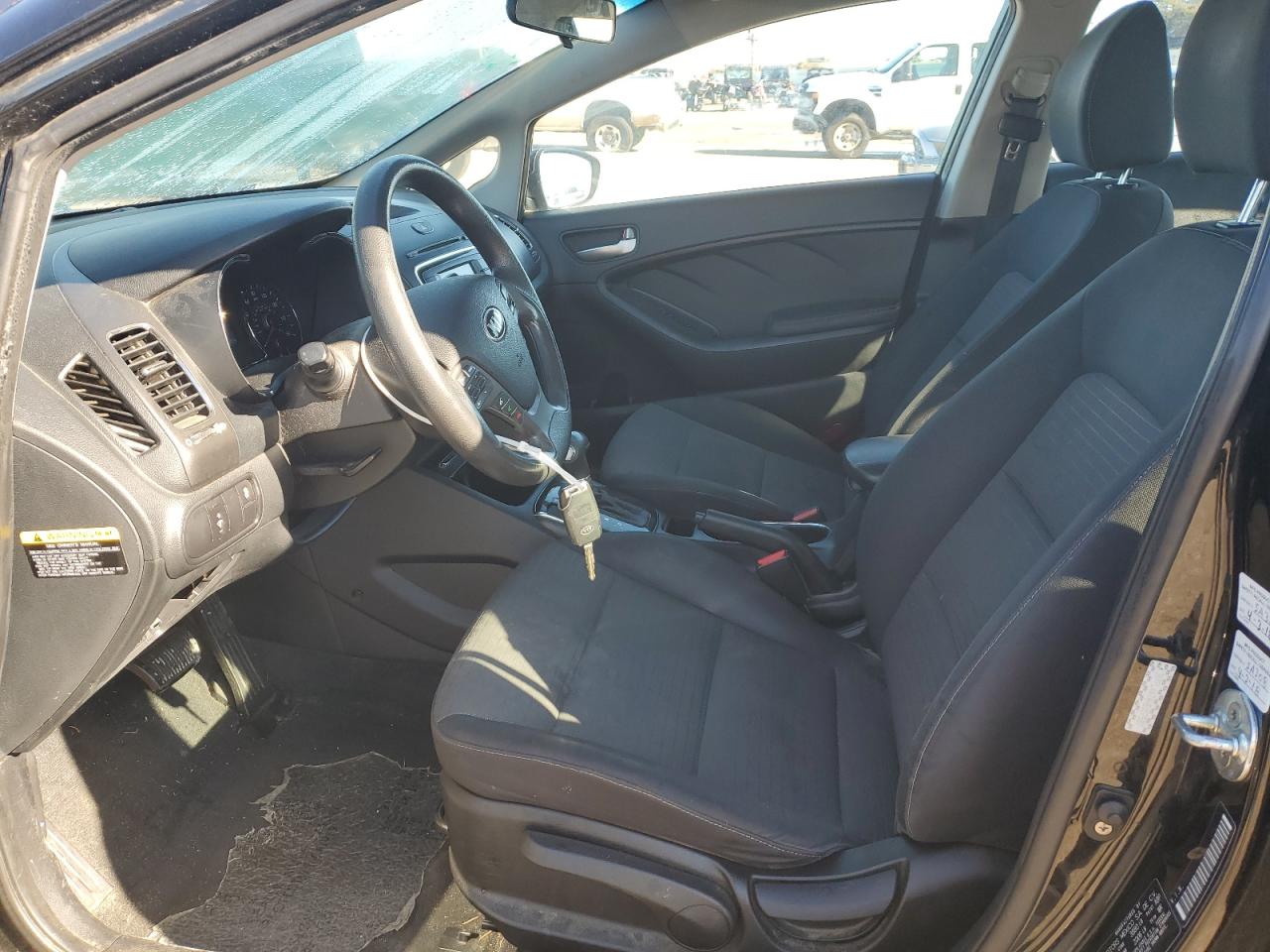 2017 Kia Forte - Image 7