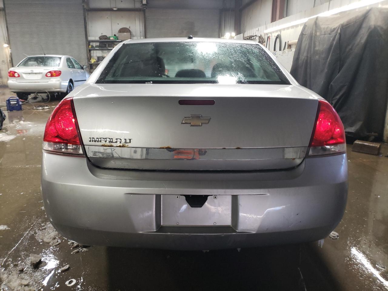 2006 Chevrolet Impala - Image 6