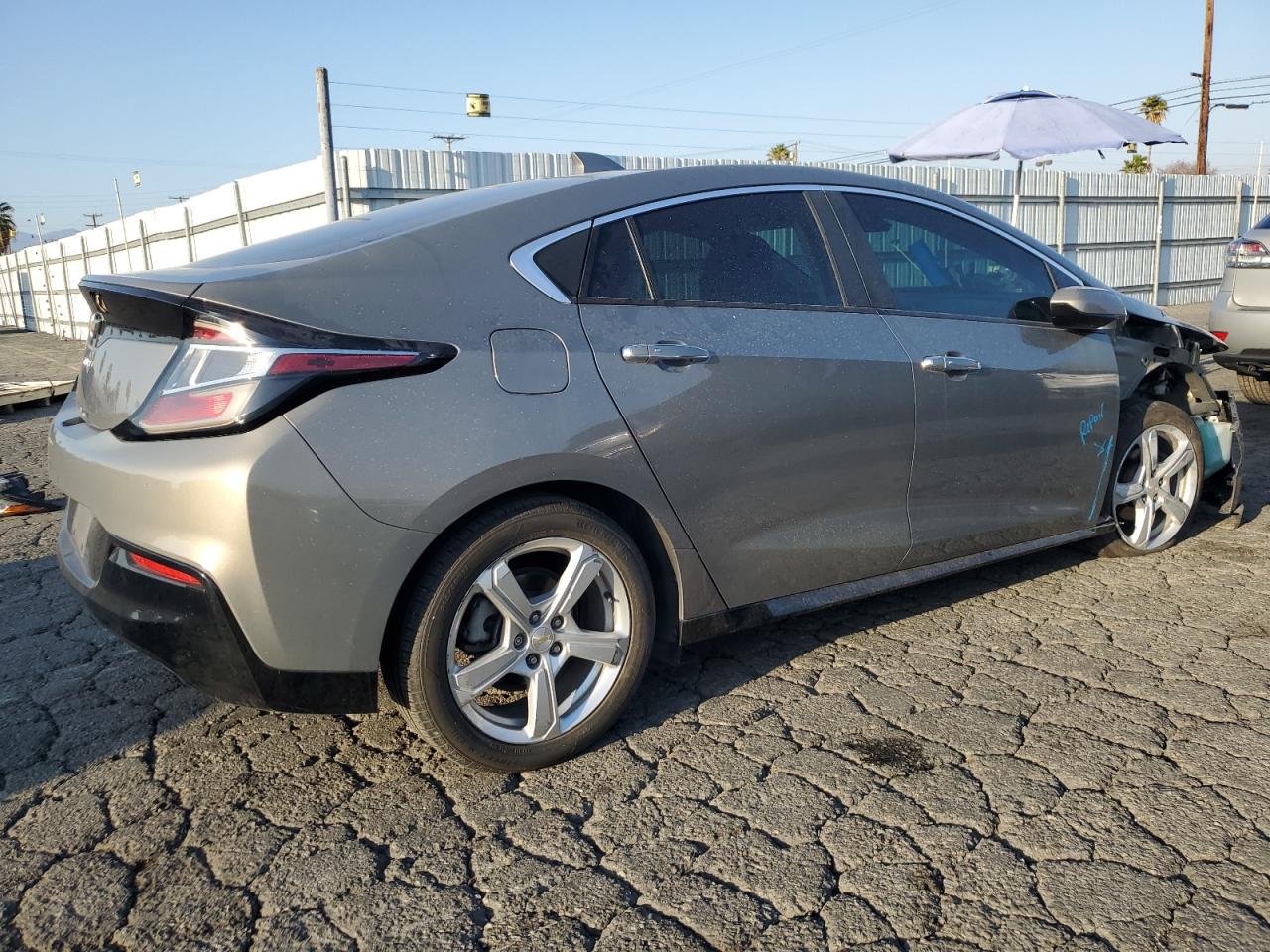 2017 Chevrolet Volt - Image 3