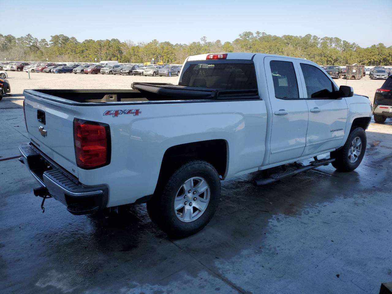 2015 Chevrolet Silverado - Image 3