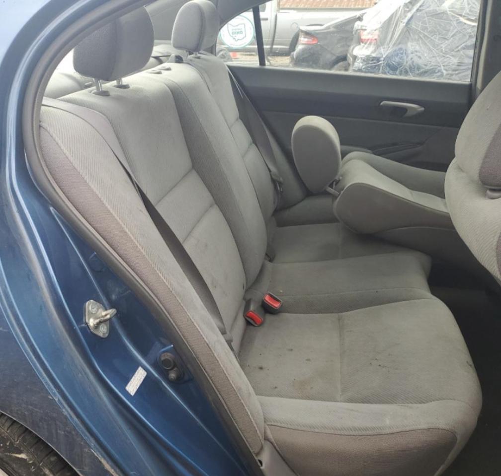 2010 Honda Civic - Image 10