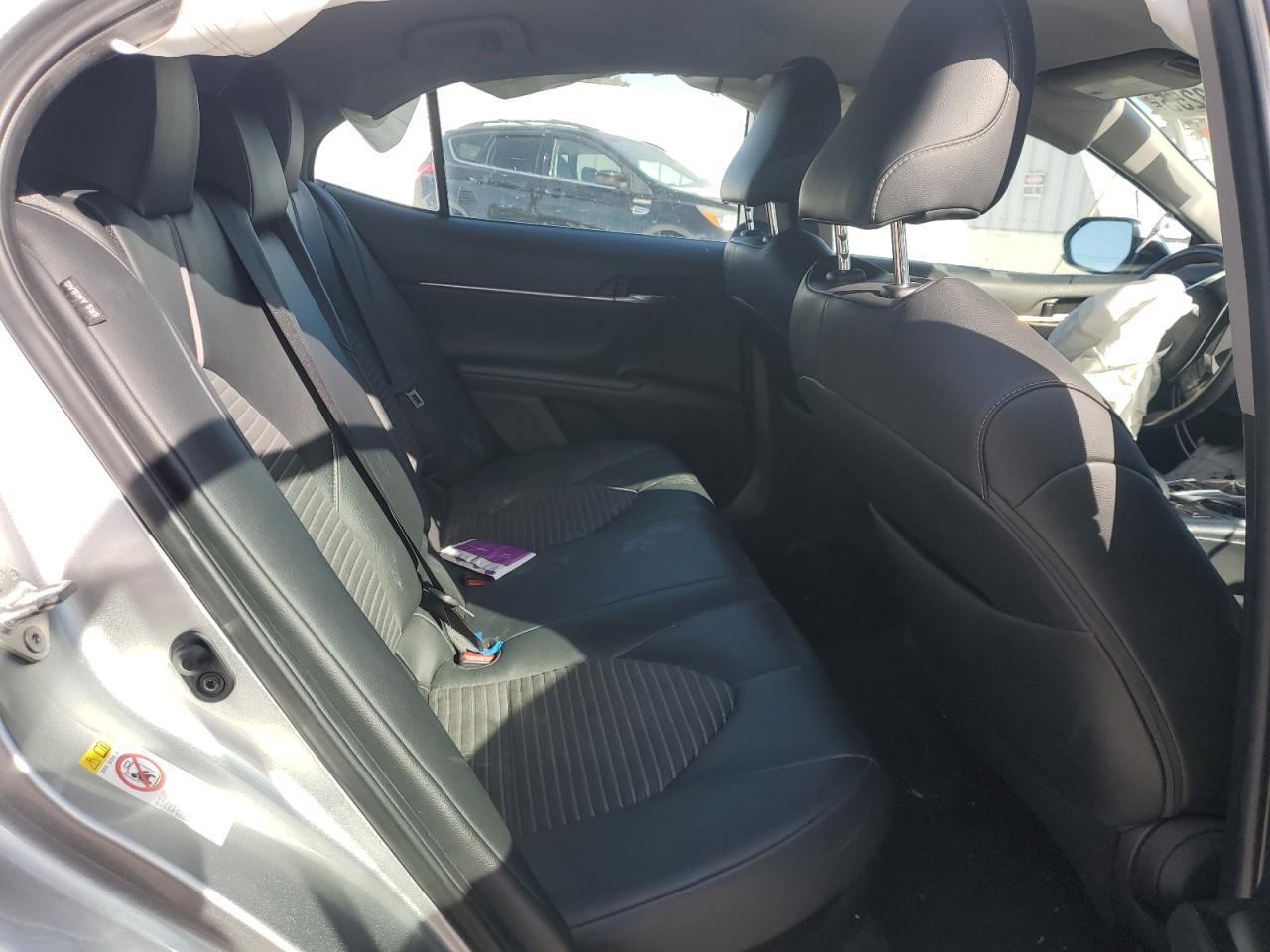 2019 Toyota Camry - Image 11