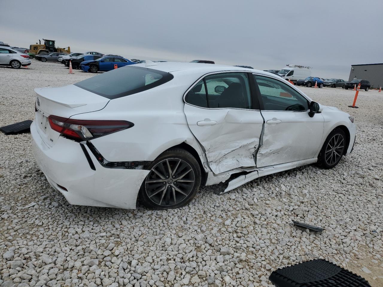 2021 Toyota Camry - Image 3