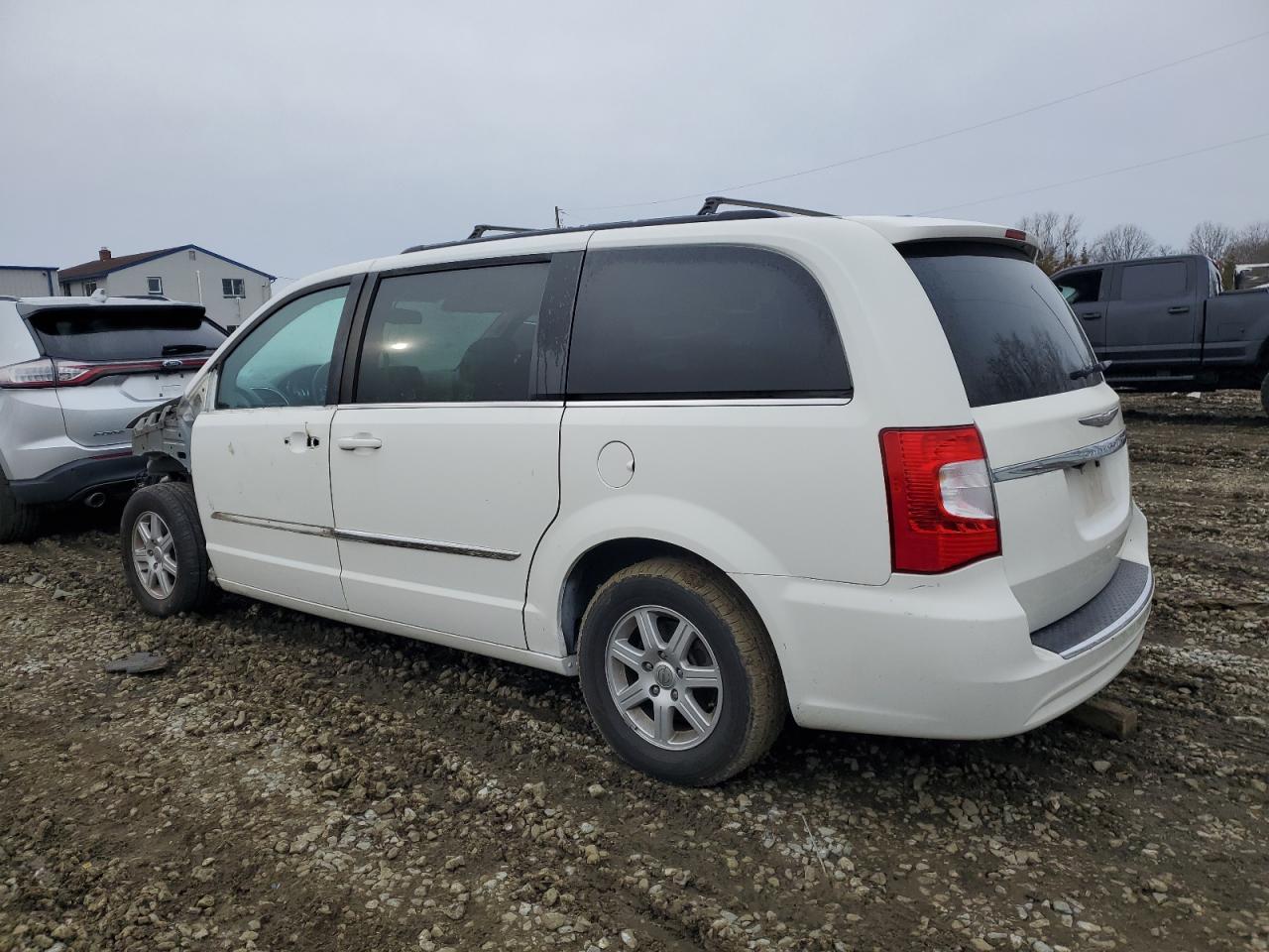 2012 Chrysler Town & Country - Image 2