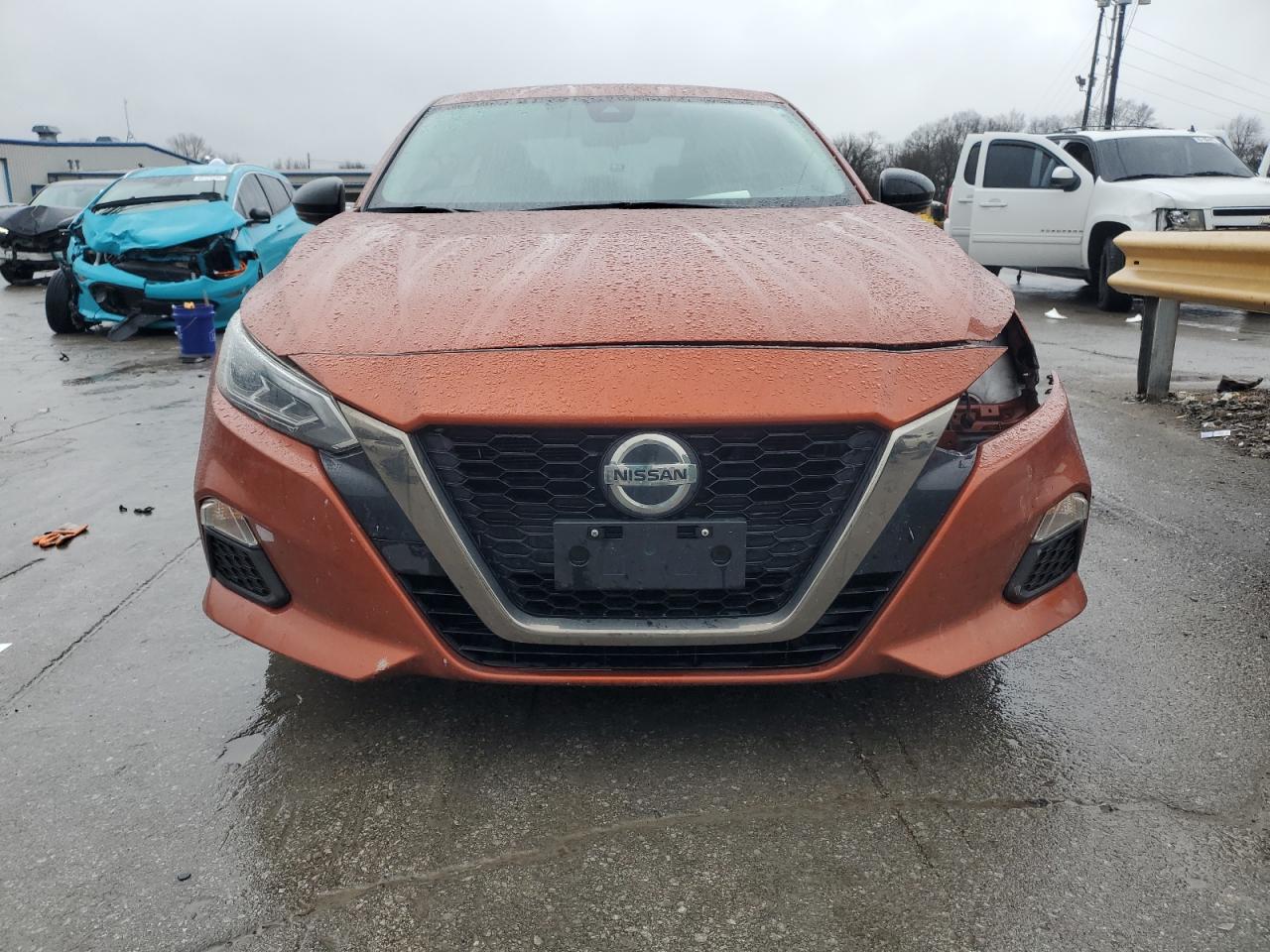 2021 Nissan Altima - Image 5