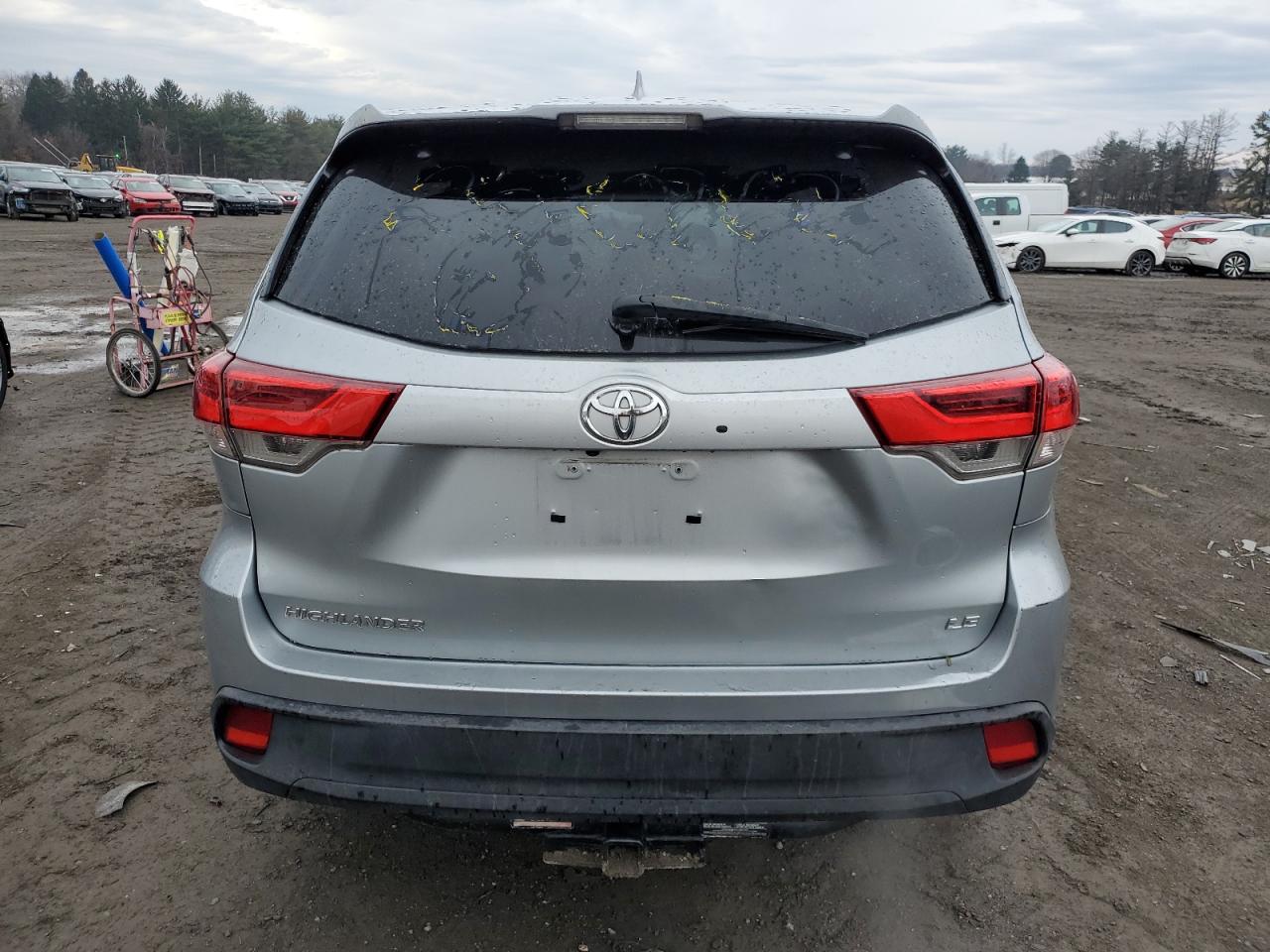 2019 Toyota Highlander - Image 6