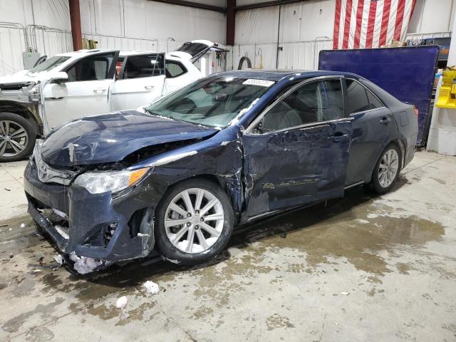  TOYOTA CAMRY 2014 Granatowy
