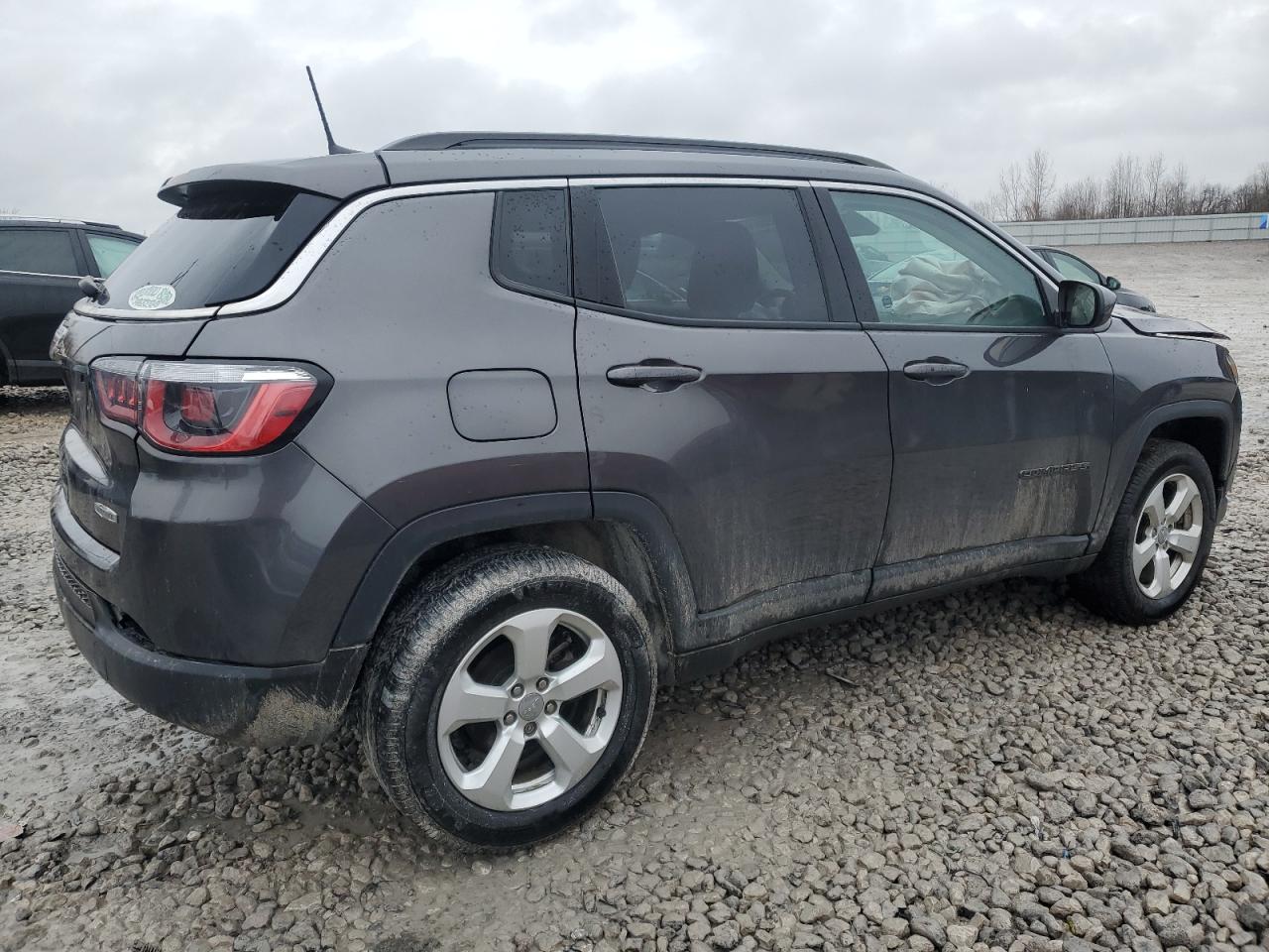 2019 Jeep Compass - Image 3