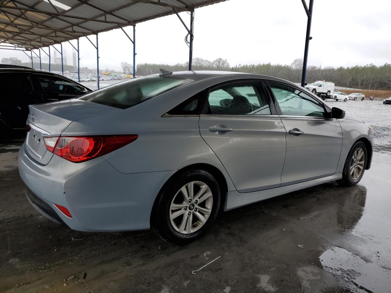2014 Hyundai Sonata - Image 3