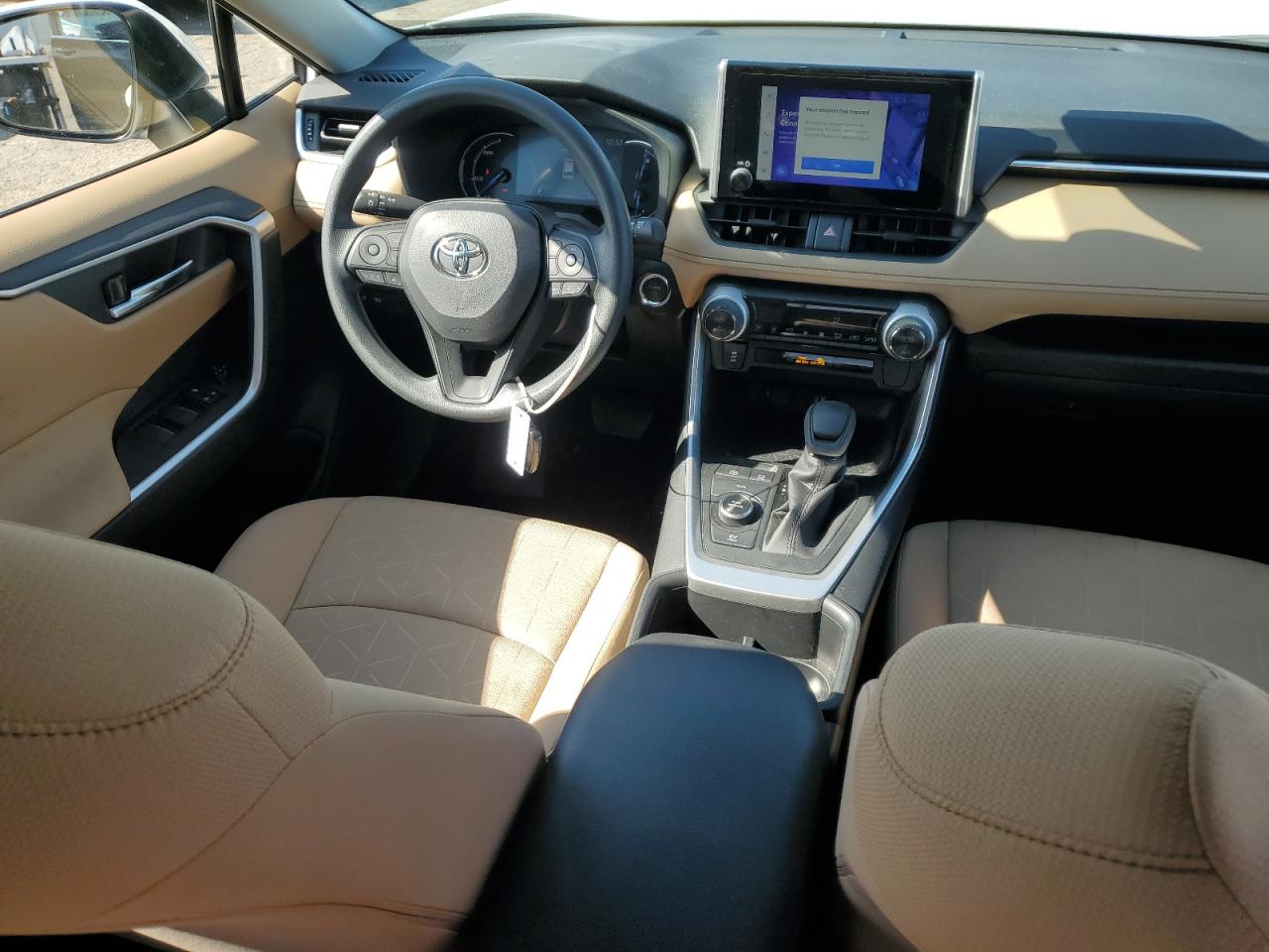 2024 Toyota RAV 4 - Image 8