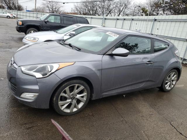 2017 Hyundai                     Veloster