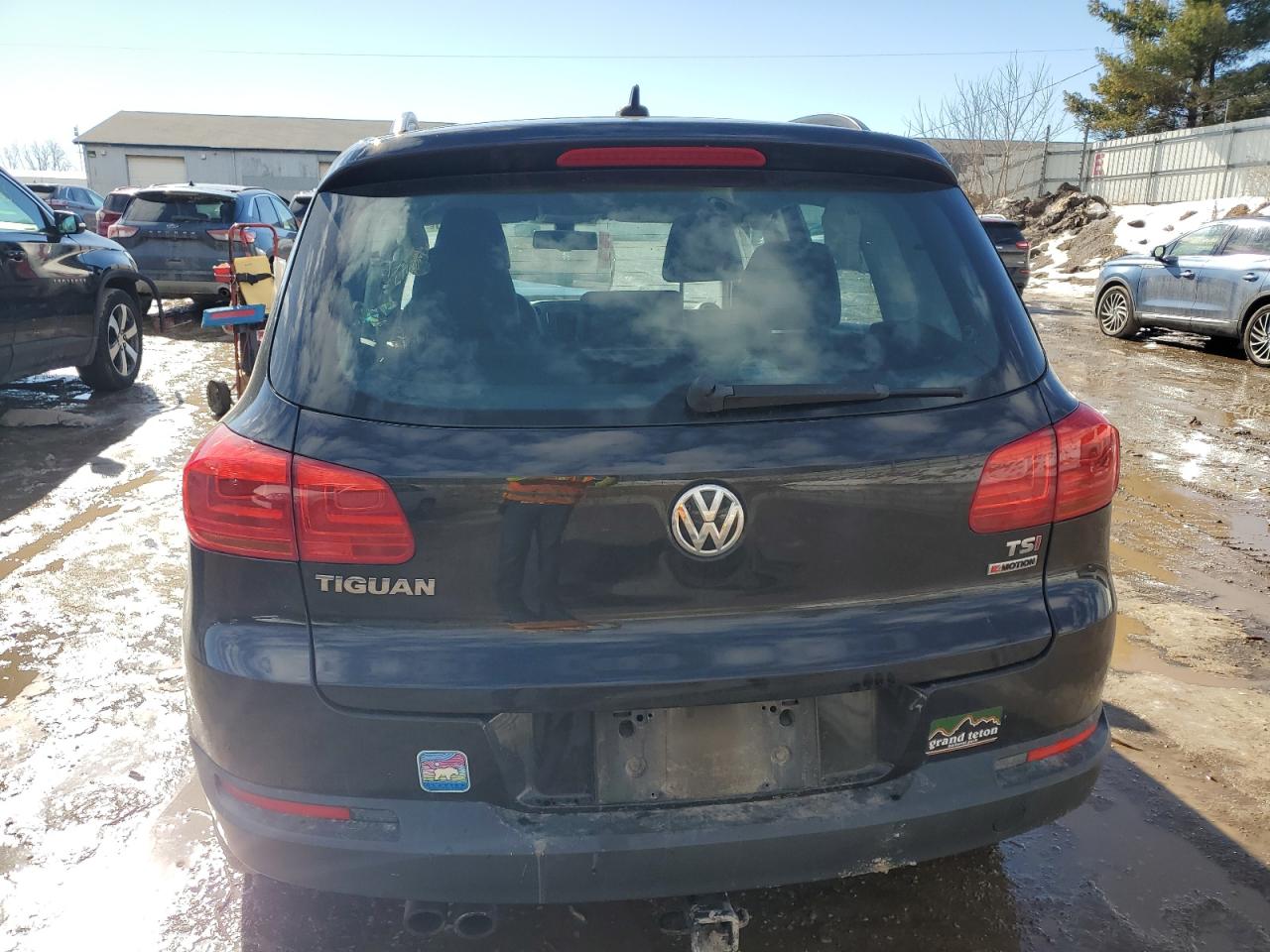 2017 Volkswagen Tiguan - Image 6
