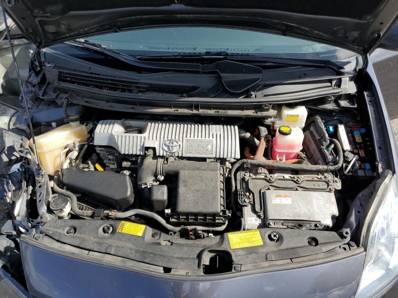 2012 Toyota Prius - Image 13