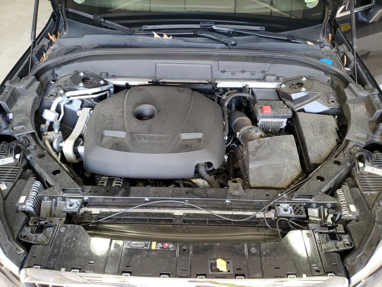 2021 Volvo XC60 - Image 12