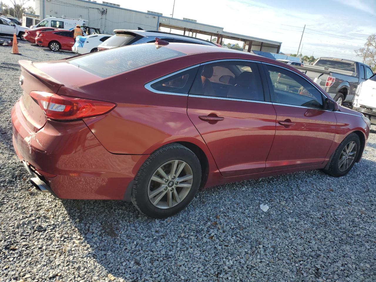 2015 Hyundai Sonata - Image 3