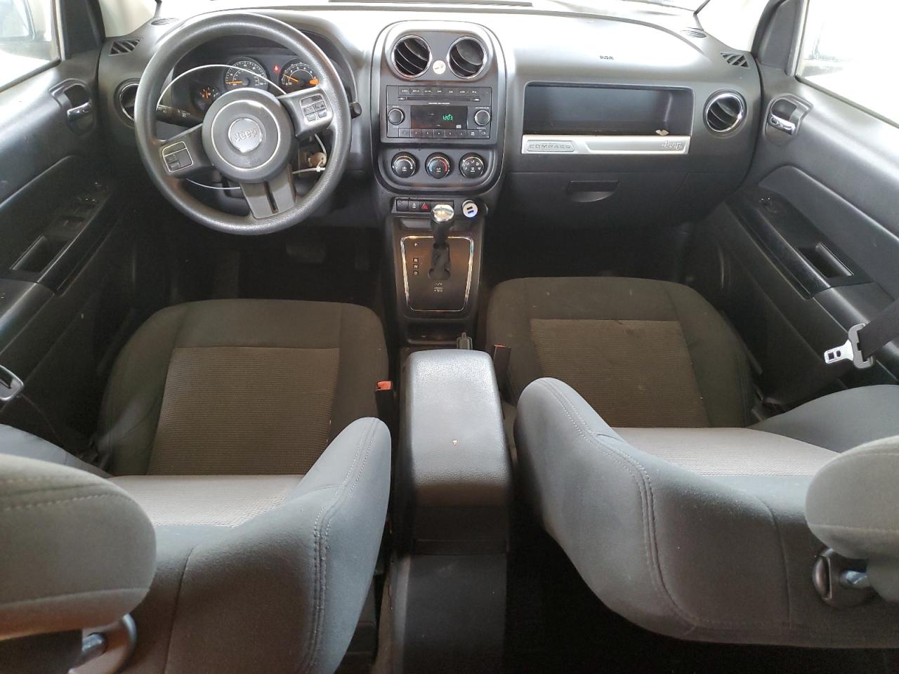 2014 Jeep Compass - Image 8