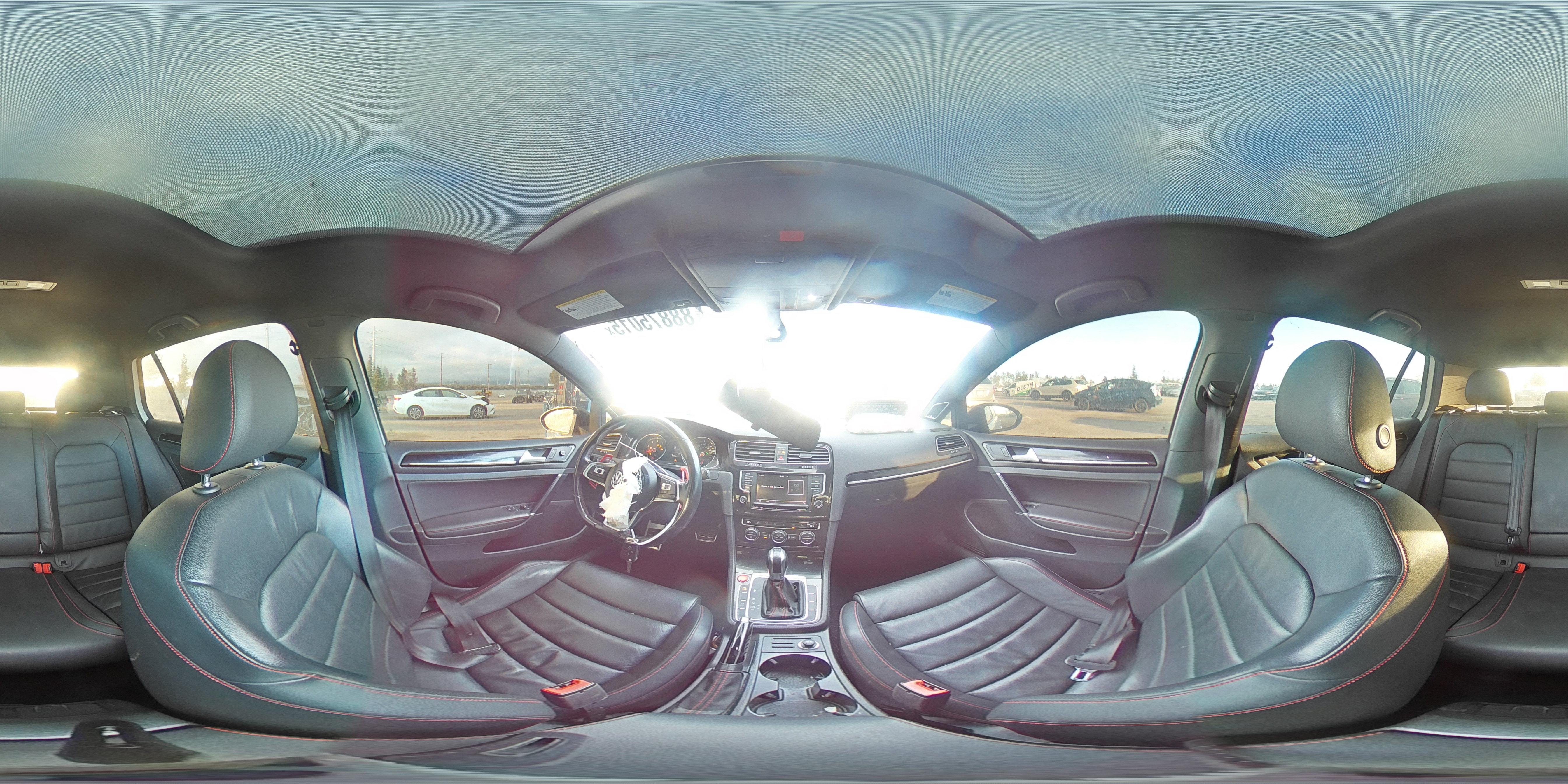2016 Volkswagen GTI - Image 12